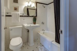 5 Tips for Remodeling a Small Bathroom