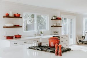 Pros and Cons of Open Shelving in a Kitchen Design