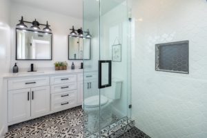 3 Tips on Choosing A New Vanity for Your Bathroom Renovation