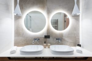 These fashionable 2021 bathroom makeover trends are sure to make your bathroom one of the most stunning rooms of the house. 